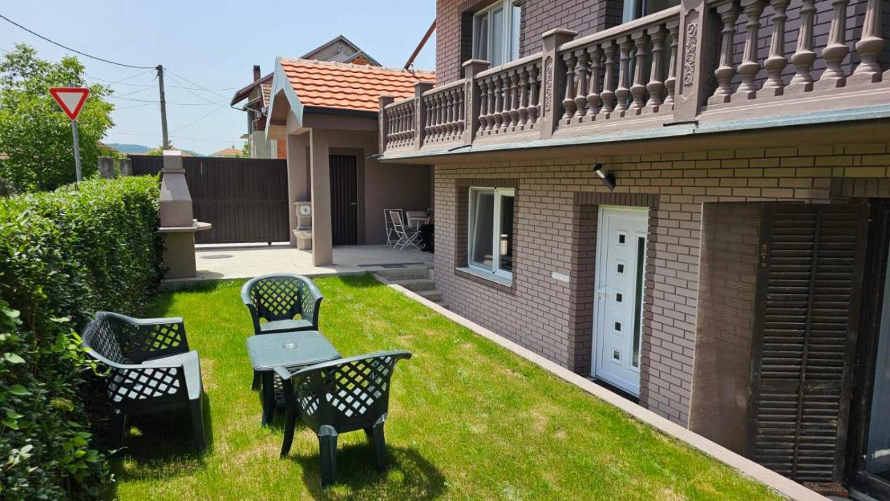 Garden Apartmani Jagodina Bagian luar foto