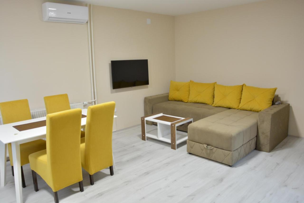 Garden Apartmani Jagodina Bagian luar foto