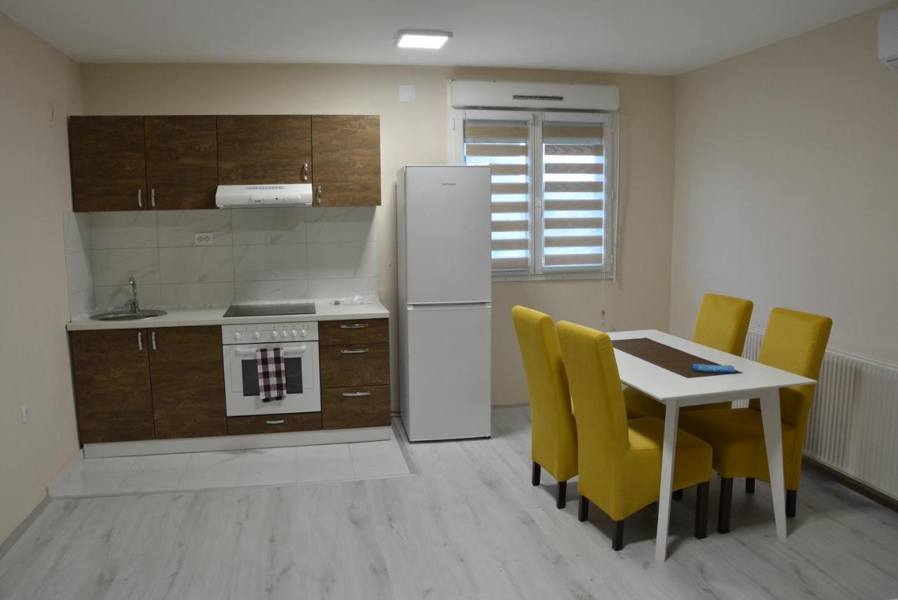 Garden Apartmani Jagodina Bagian luar foto