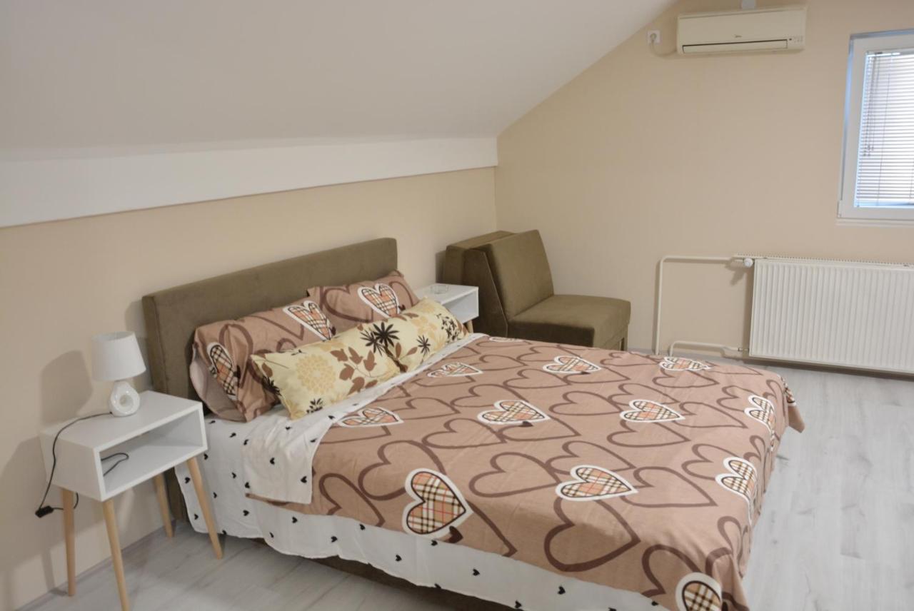 Garden Apartmani Jagodina Bagian luar foto